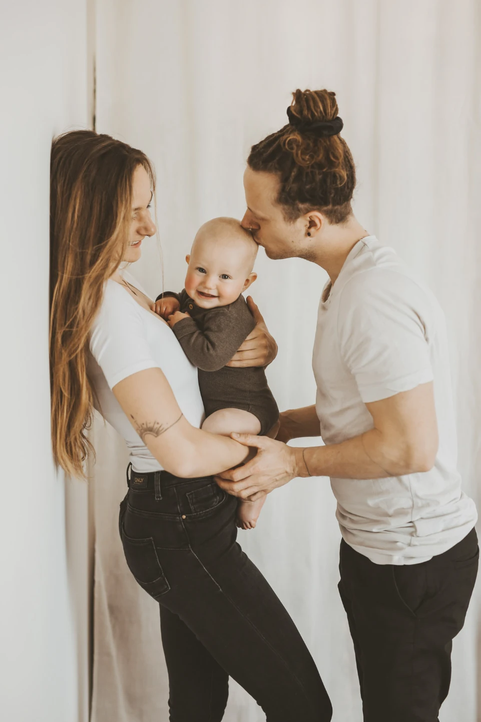 Familie-Baby - Tageslichtstudio - Fotografie Schneider Rostock