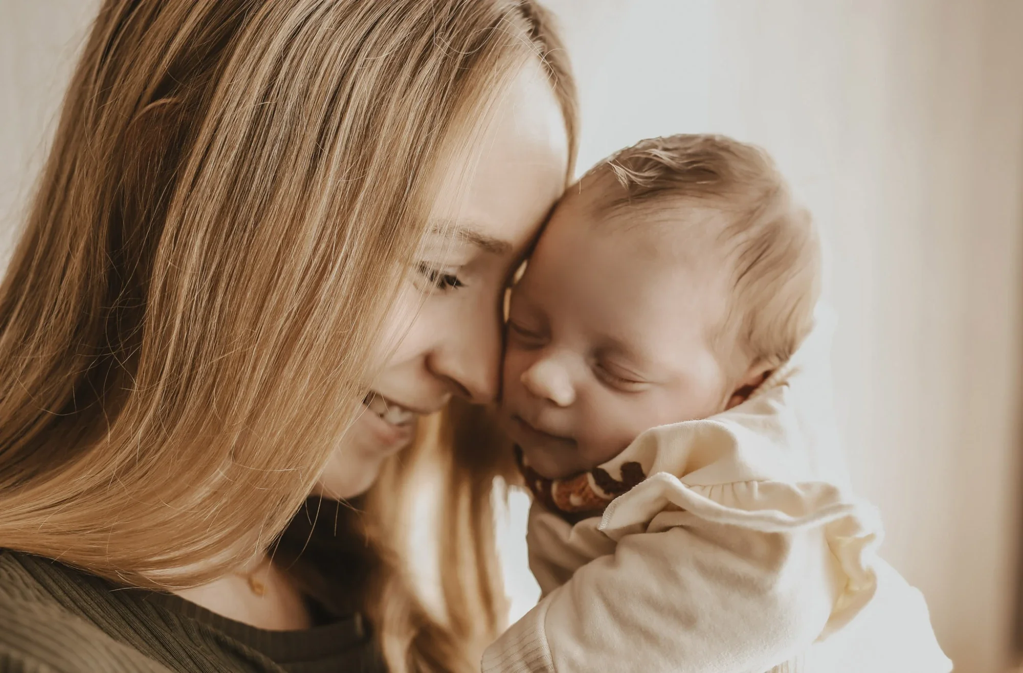 Familie-Baby - Tageslichtstudio - Fotografie Schneider Rostock